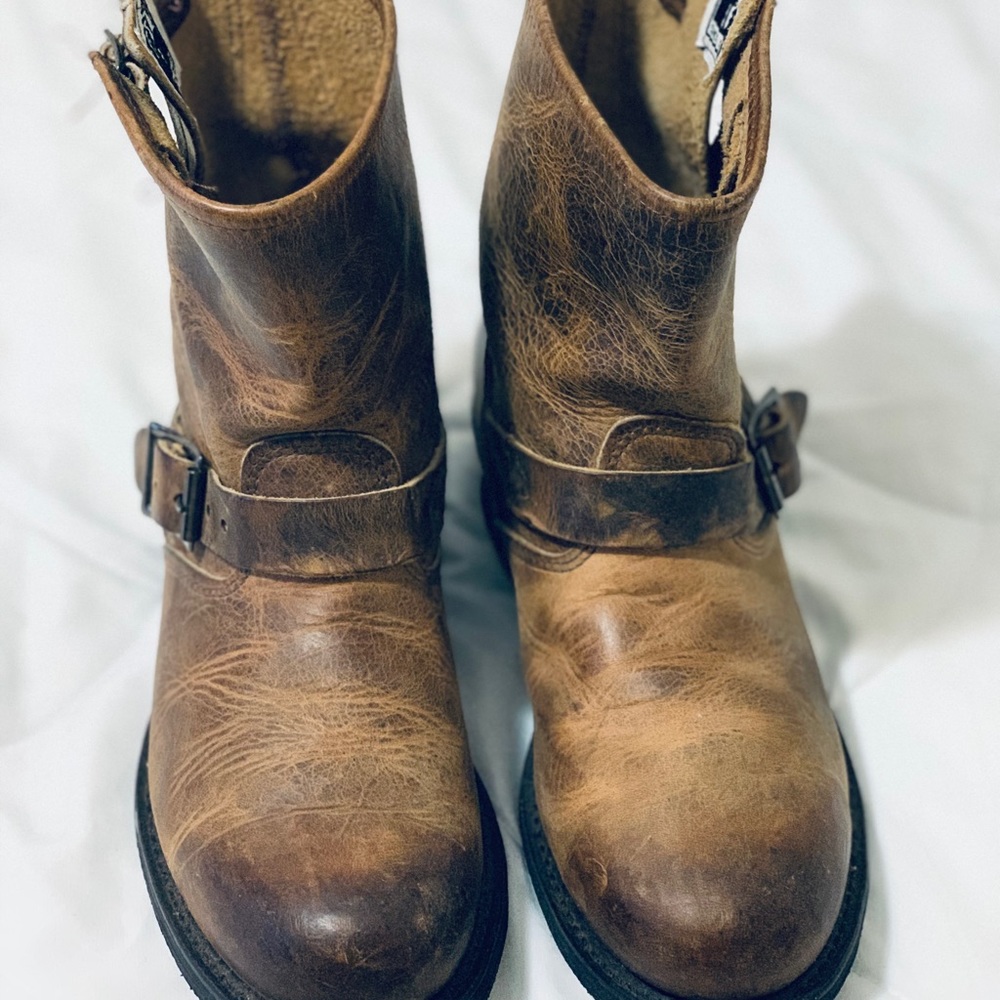 Frye Women’s Engineer 8R Ankle Boots.
